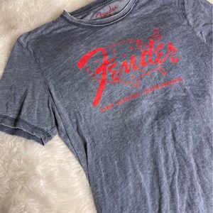 Fender tee size L